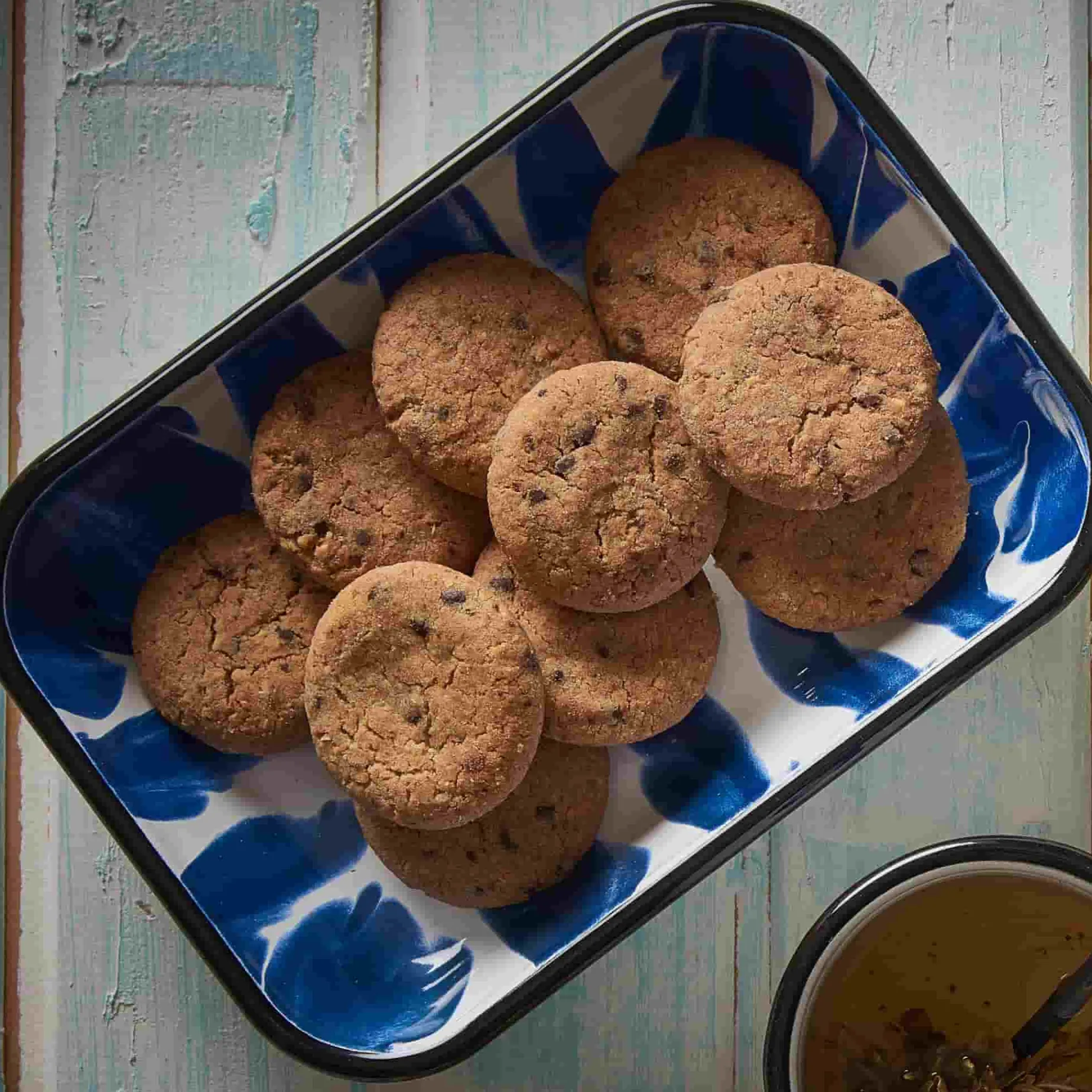 Paintstroke Enamel Roasting & Serving Dish, Blue & White